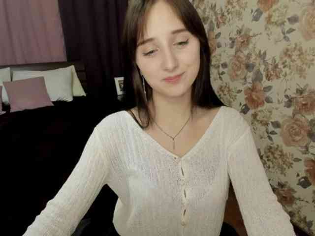 JulietMonli webcam