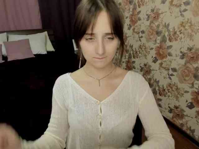 JulietMonli webcam