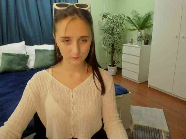 Модель: JulietMonli