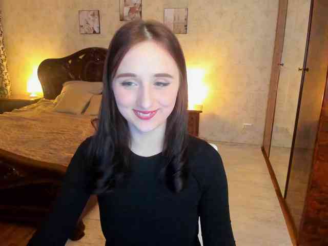 JulietMonli webcam