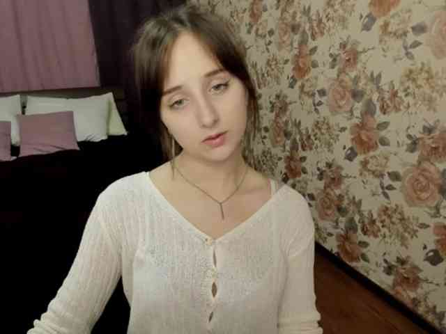 JulietMonli webcam