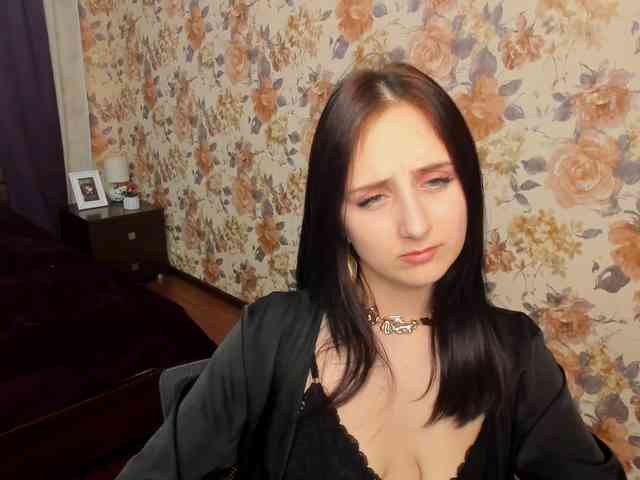 JulietMonli webcam