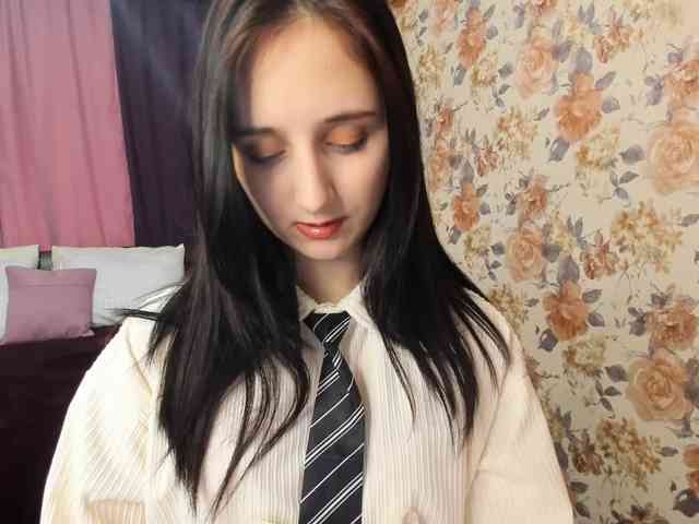 JulietMonli webcam