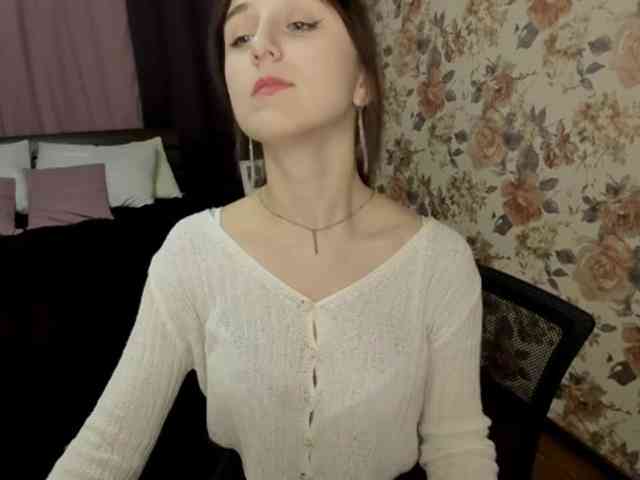 JulietMonli webcam
