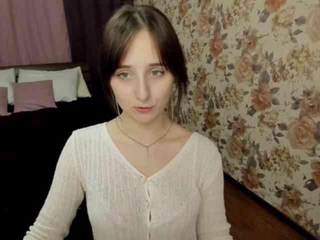 JulietMonli webcam
