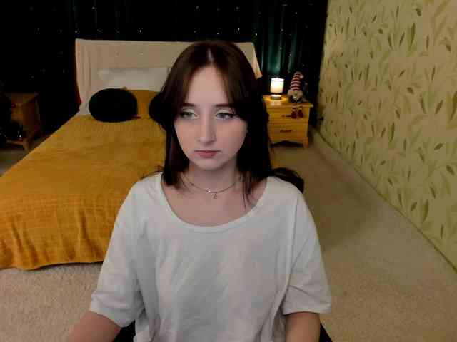 JulietMonli webcam