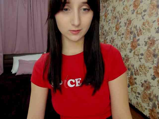 JulietMonli's webcam live show
