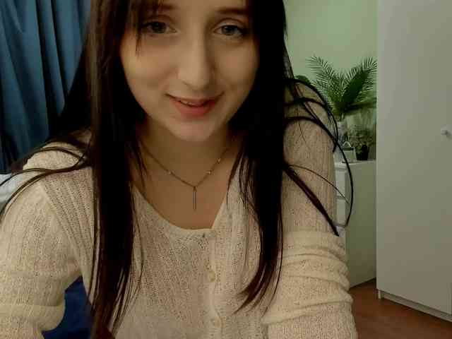 JulietMonli webcam