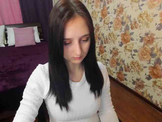 JulietMonli webcam