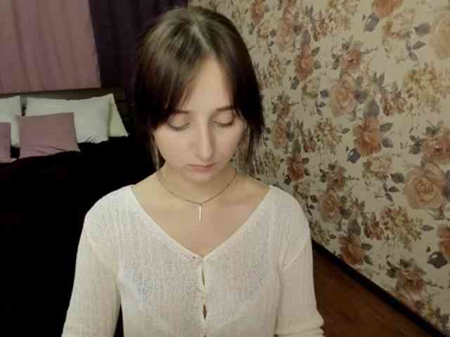 JulietMonli webcam