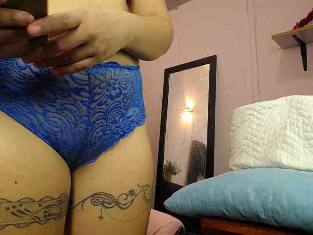 Emmaawills webcam