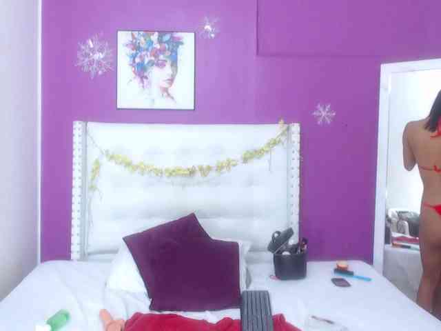 tiny-sarah1 webcam