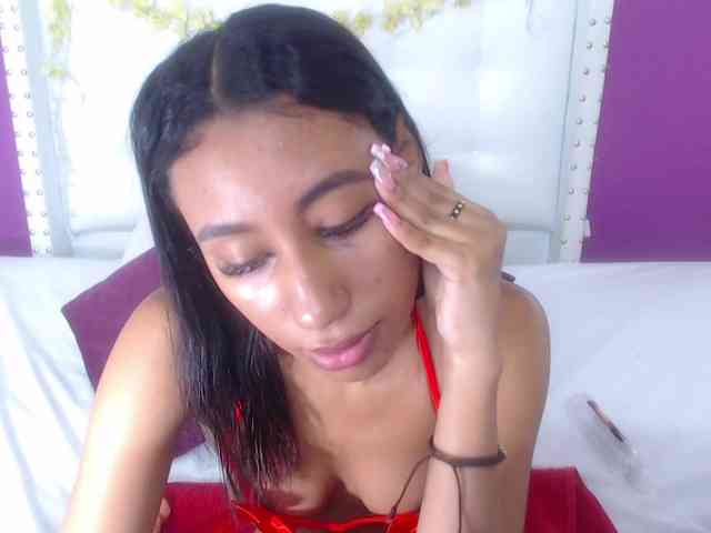 tiny-sarah1 webcam