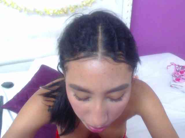 tiny-sarah1 webcam