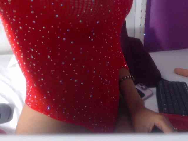 tiny-sarah1 webcam