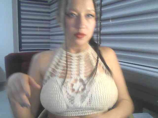 Emiliya-325