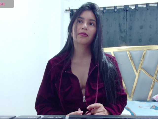 kangomez Live Cam on BongaCams