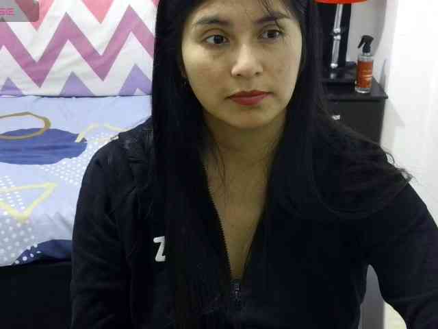 kangomez Live Webcam on BongaCams