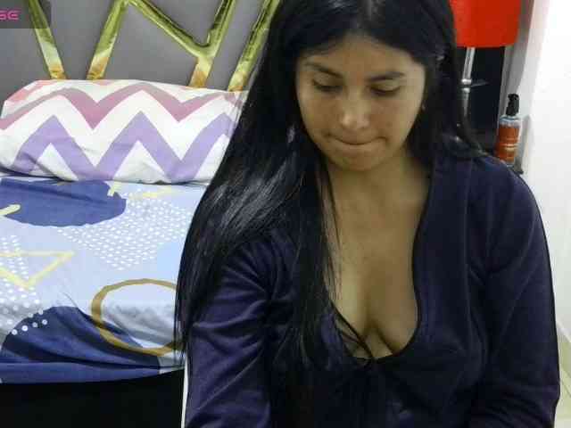 kangomez Live Webcam on BongaCams