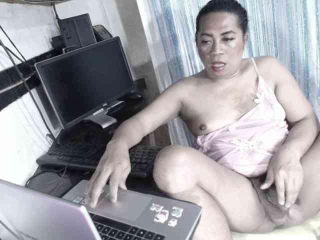 ALEZIAS23 Live Webcam on BongaCams