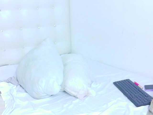 nymplo-bff chat room