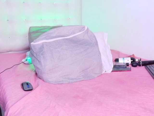 nymplo-bff's BongaCams show and profile