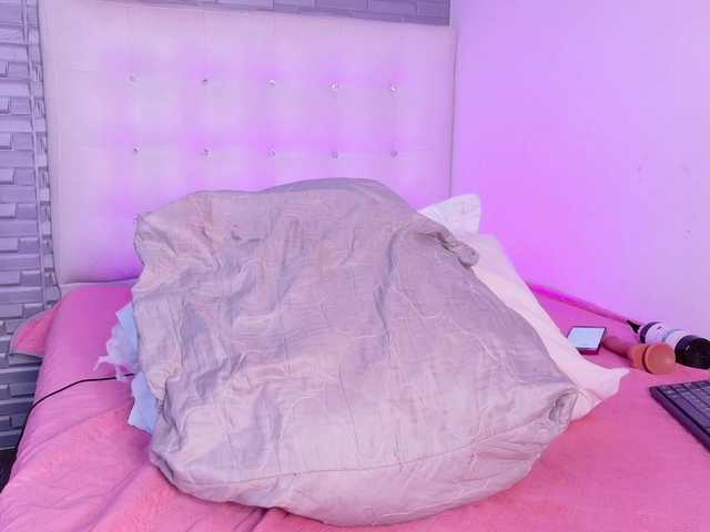 nymplo-bff's BongaCams show and profile