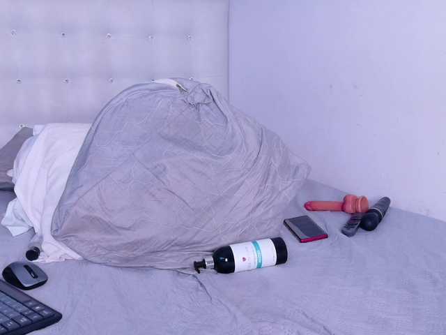 nymplo-bff's BongaCams show and profile