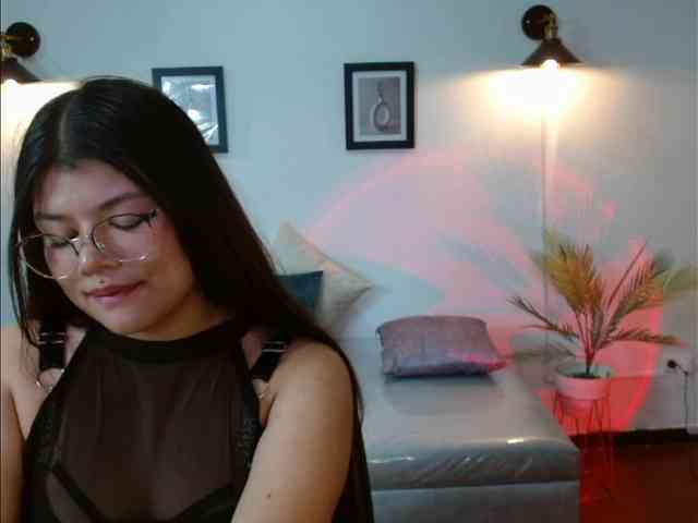 emilyLx webcam