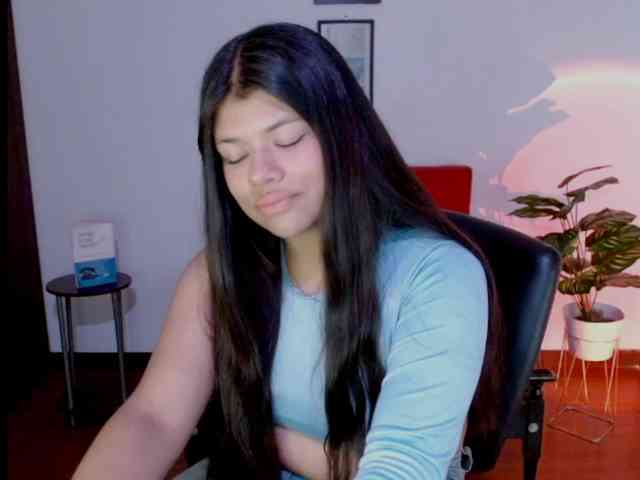 emilyLx webcam