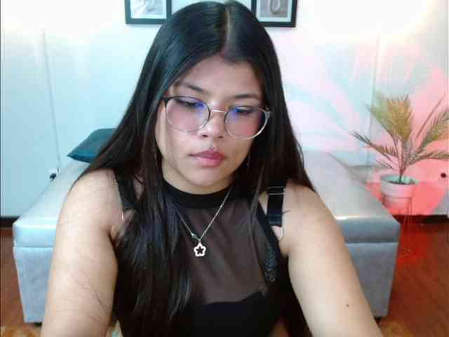 emilyLx webcam