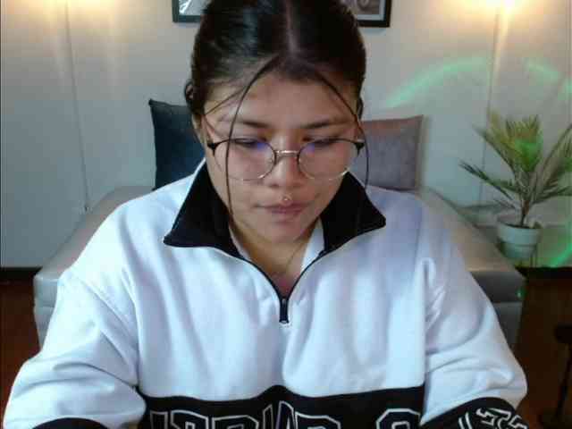 emilyLx webcam