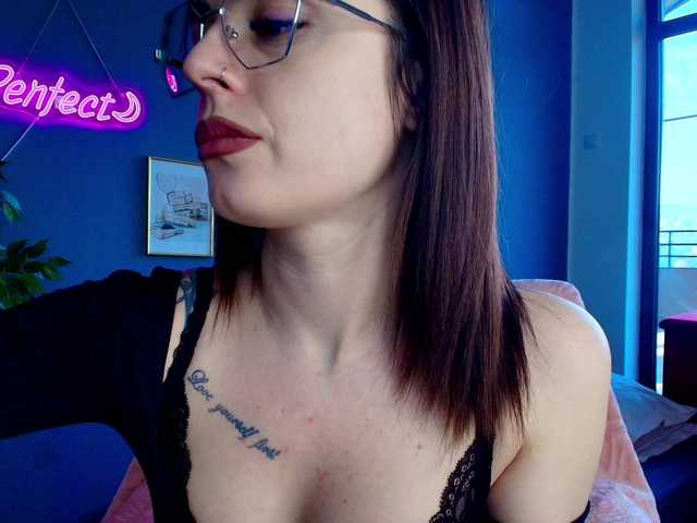 perfect-moans's BongaCams show and profile