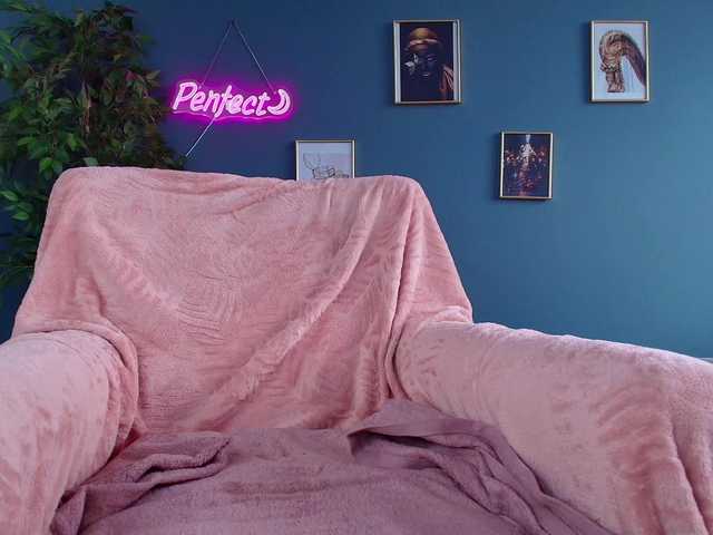 perfect-moans's BongaCams show and profile