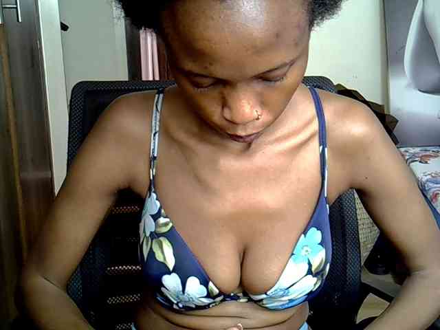 hornyebony webcam