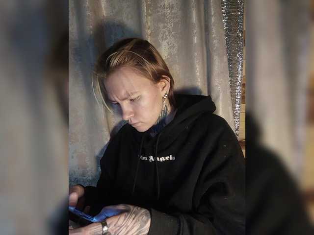 Zhenyya-'s BongaCams show and profile