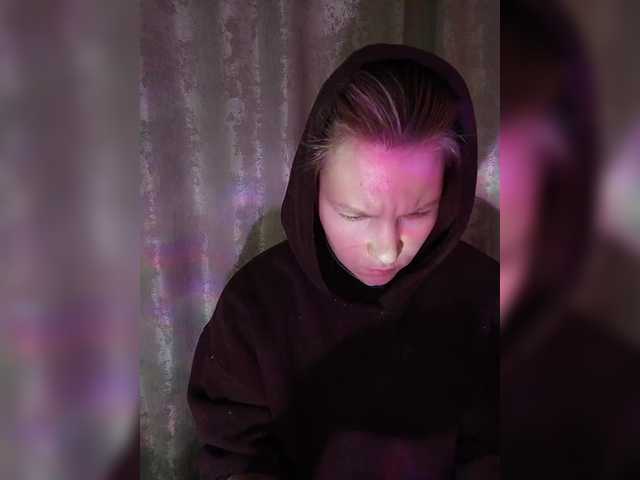 Zhenyya-'s BongaCams show and profile