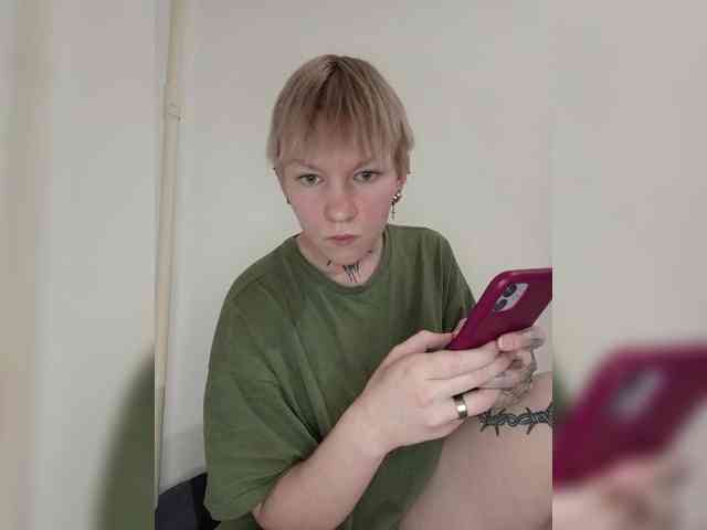 Zhenyya- Live Webcam on BongaCams