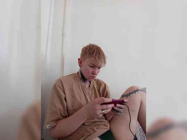 Zhenyya- webcam