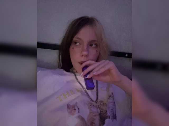 Sex chat gratuit in direct cu Molly-and-Ewa pe BongaCams