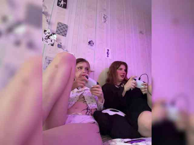 strip chat online Molly-and-Ewa