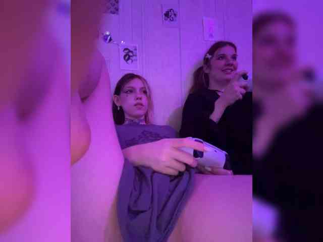 online nude chat Molly-and-Ewa