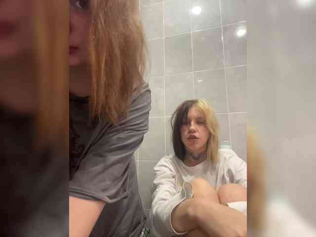 public webcam sex Molly-and-Ewa