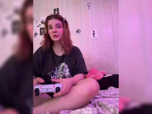Molly-and-Ewa webcam