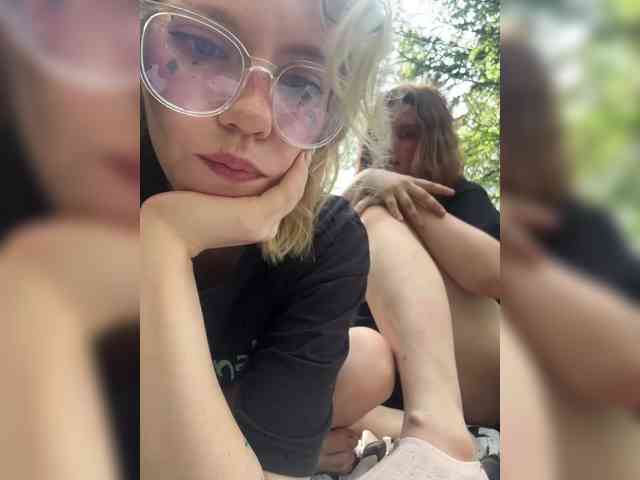 Molly-and-Ewa Live Webcam on BongaCams