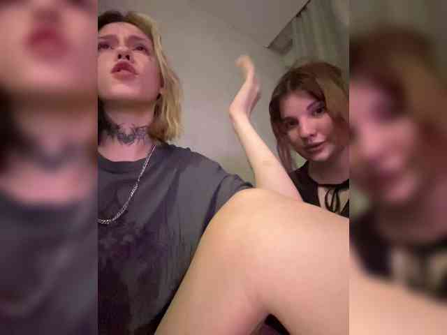 Molly-and-Ewa Live Webcam on BongaCams