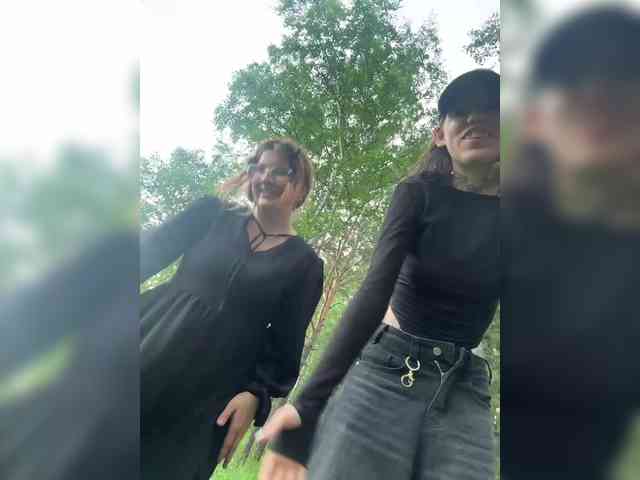 Molly-and-Ewa Live Webcam on BongaCams