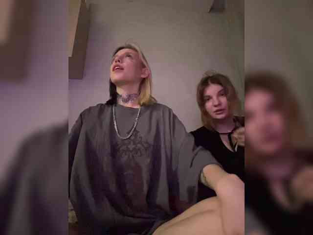 public webcam sex Molly-and-Ewa