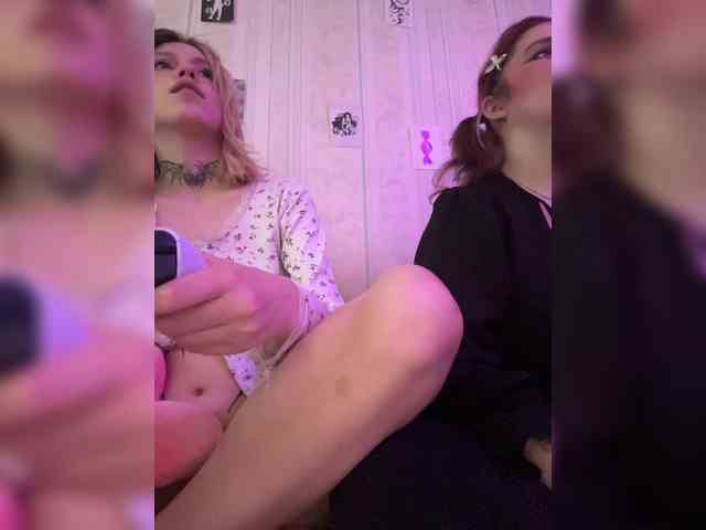 Molly-and-Ewa Live Webcam on BongaCams