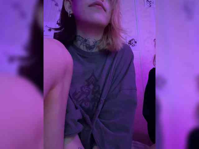 anonymous video chat Molly-and-Ewa